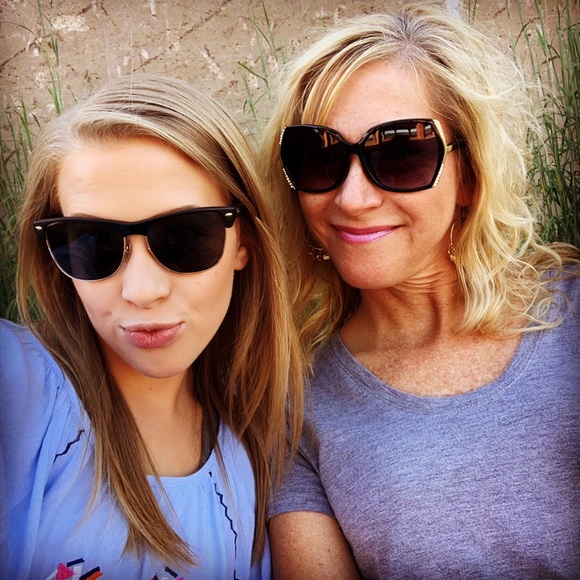 Meet Cheryl - Picture 1 of 3